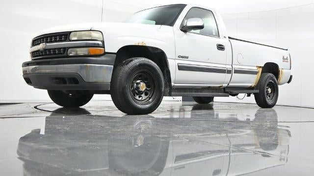2002 Chevrolet Silverado 1500 Base