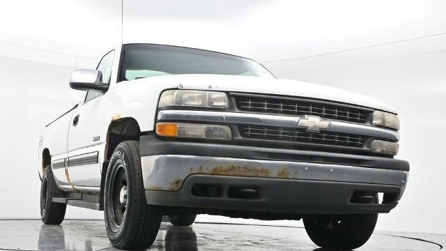 2002 Chevrolet Silverado 1500 Base