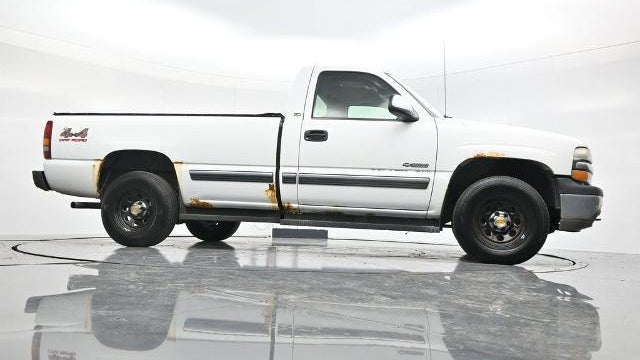 2002 Chevrolet Silverado 1500 Base