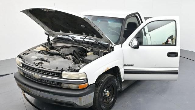 2002 Chevrolet Silverado 1500 Base