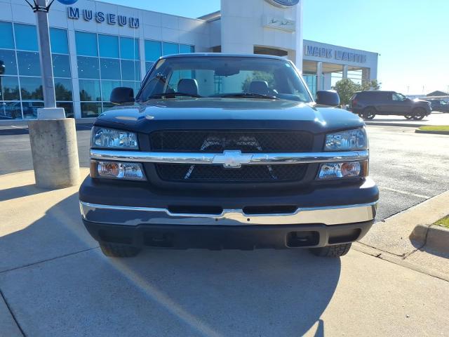 2005 Chevrolet Silverado - $14,895