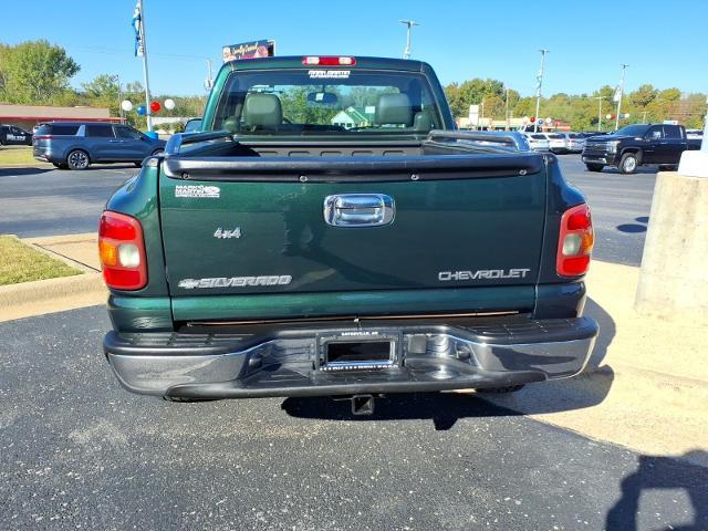 2005 Chevrolet Silverado - $14,895
