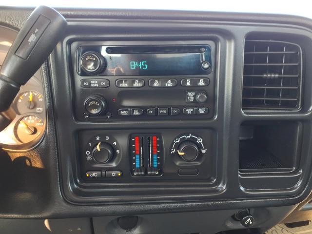 2005 Chevrolet Silverado - $14,895