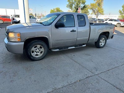 Photo of a 2008 Chevrolet Silverado 1500 4WD LT1 4DR Extended Cab 6.5 FT. SB for sale