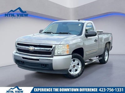 Photo of a 2009 Chevrolet Silverado 1500 4X4 LT 2DR Regular Cab 6.5 FT. SB for sale