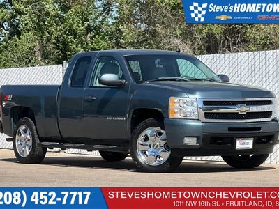 2009 Chevrolet Silverado 1500 4X4 LTZ 4DR Extended Cab 5.8 FT. SB