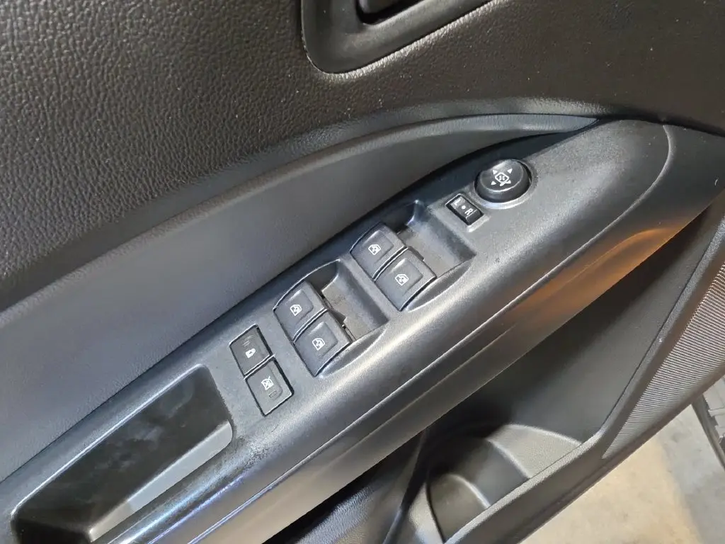 2017 Chevrolet Colorado - $14,289