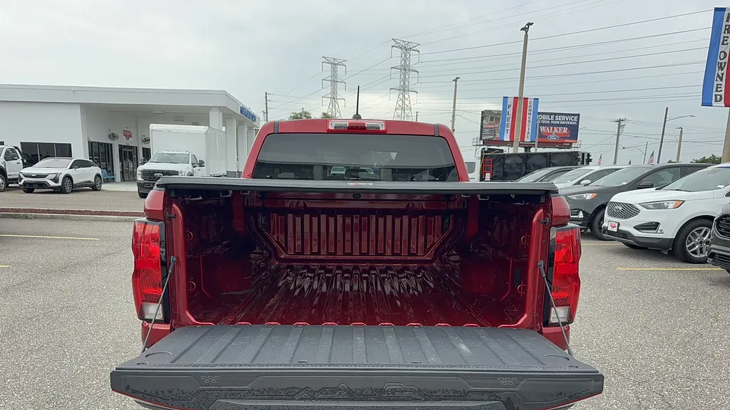 2024 Chevrolet Colorado LT