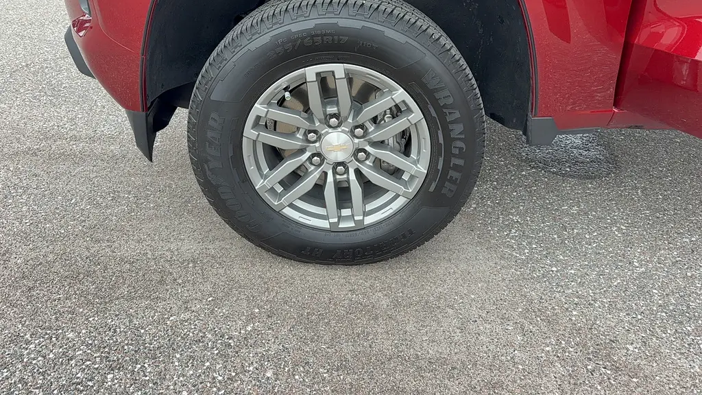 2024 Chevrolet Colorado LT