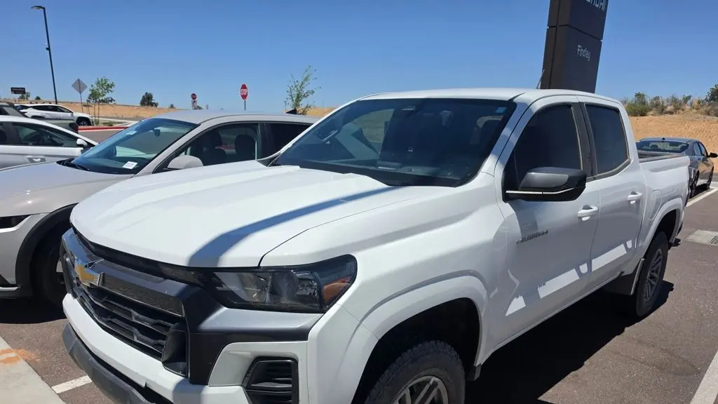 2024 Chevrolet Colorado LT