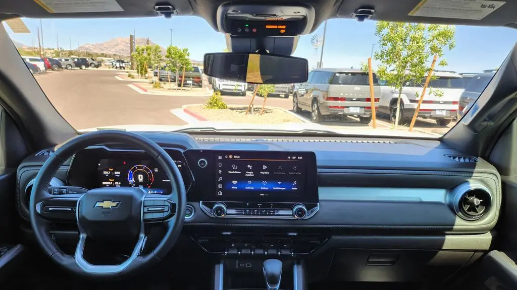 2024 Chevrolet Colorado LT