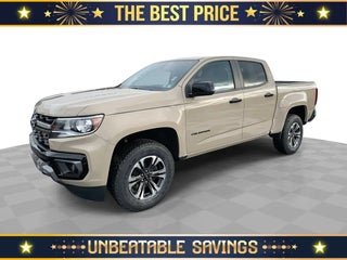 2022 Chevrolet Colorado with Sand Dune Metallic Exterior
