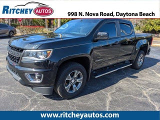 2017 Chevrolet Colorado with Black Exterior