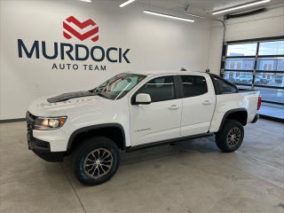 2022 Chevrolet Colorado with Summit White Exterior
