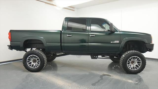 2004 Chevrolet Silverado 2500HD LS