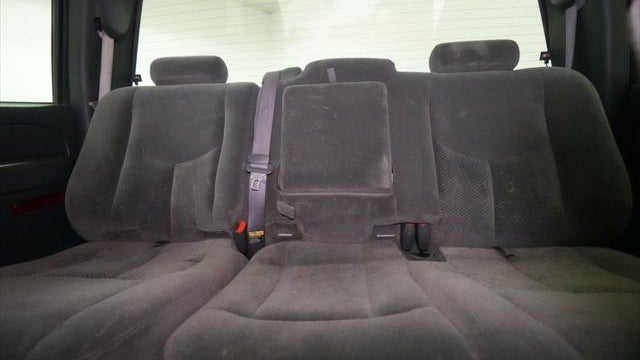 2004 Chevrolet Silverado 2500HD LS