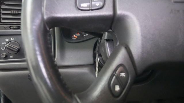 2004 Chevrolet Silverado 2500HD LS