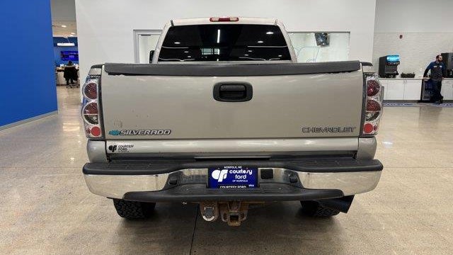 2005 Chevrolet Silverado 2500HD Work Truck