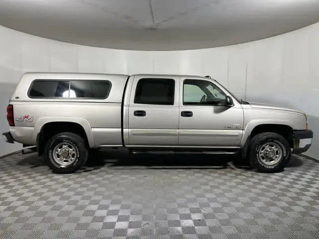 2004 Chevrolet Silverado - $12,980
