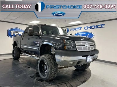 2005 Chevrolet Silverado 2500HD 4DR Crew Cab LT 4WD SB