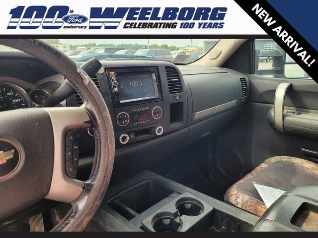 2008 Chevrolet Silverado - $9,500