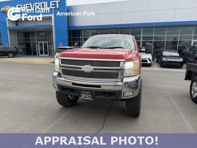 2008 Chevrolet Silverado 2500HD 4WD LT2 4DR Crew Cab SB