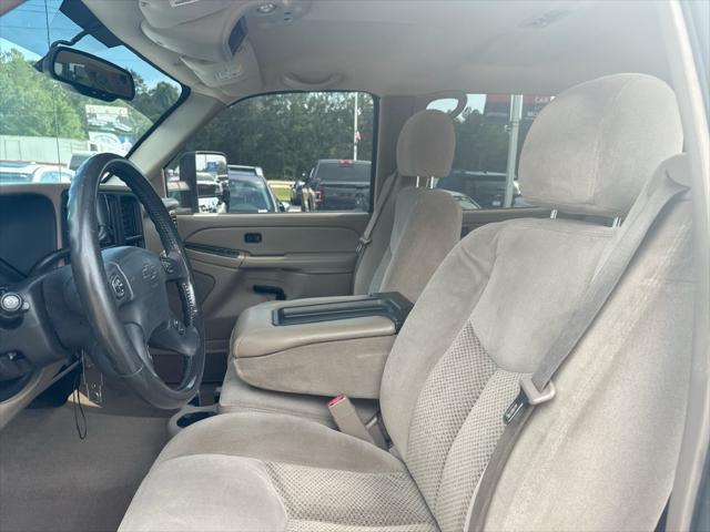 2004 Chevrolet Silverado - $13,580