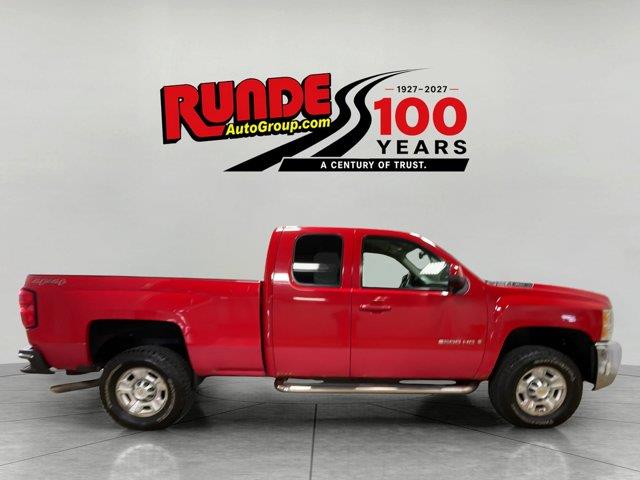 2009 Chevrolet Silverado - $9,950