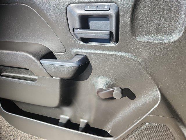 2018 Chevrolet Silverado - $19,901
