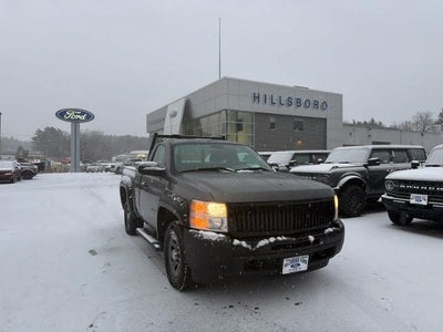 2011 Chevrolet Silverado 1500 4X4 Work Truck 2DR Regular Cab 6.5 FT. SB