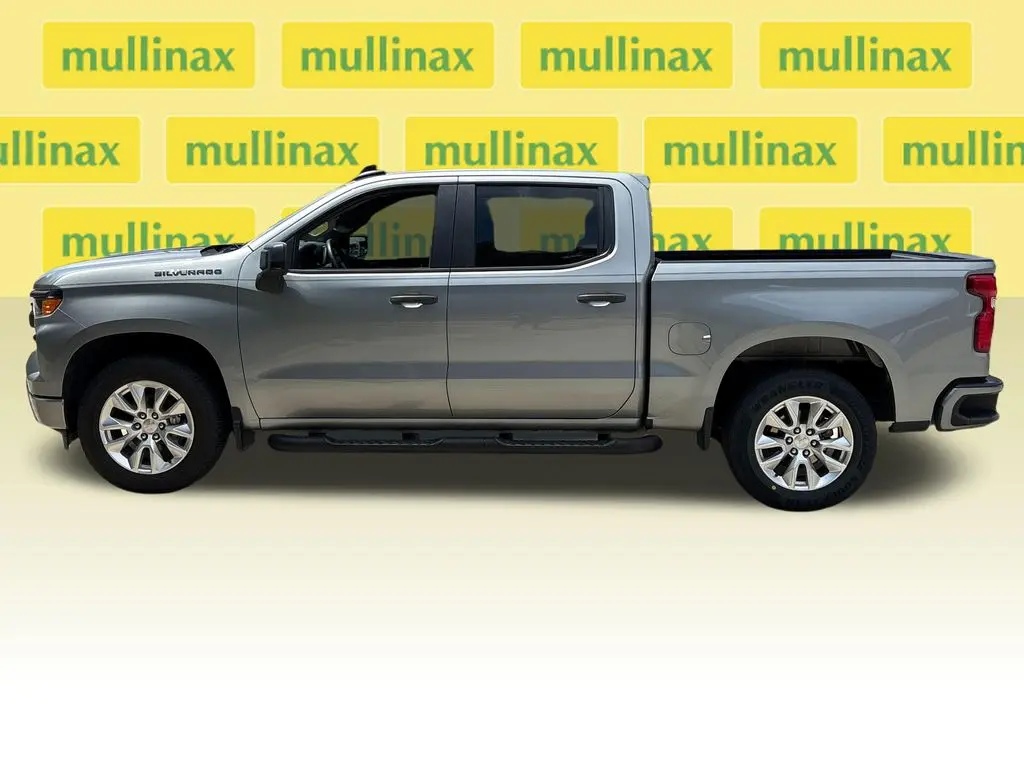 2023 Chevrolet Silverado - $26,000