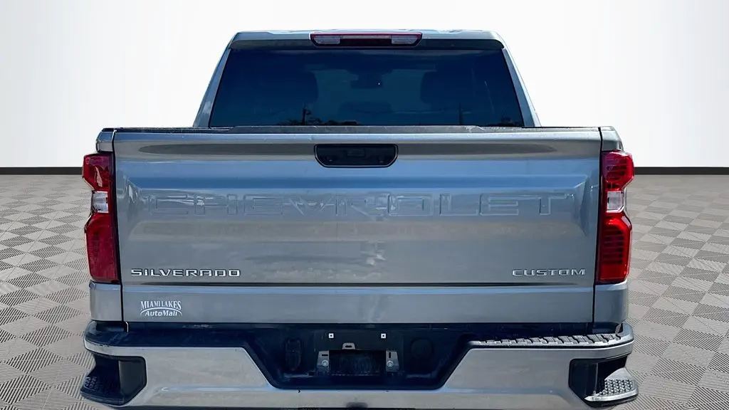 2025 Chevrolet Silverado 1500 Custom