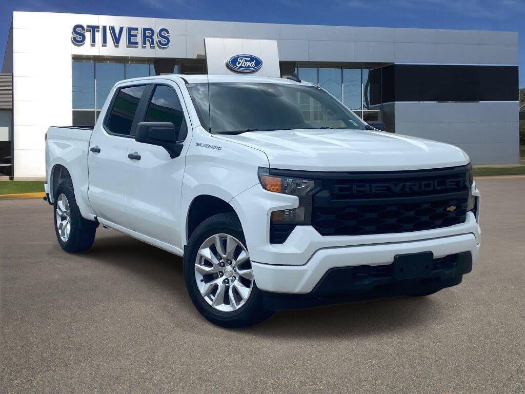 2022 Chevrolet Silverado - $25,495