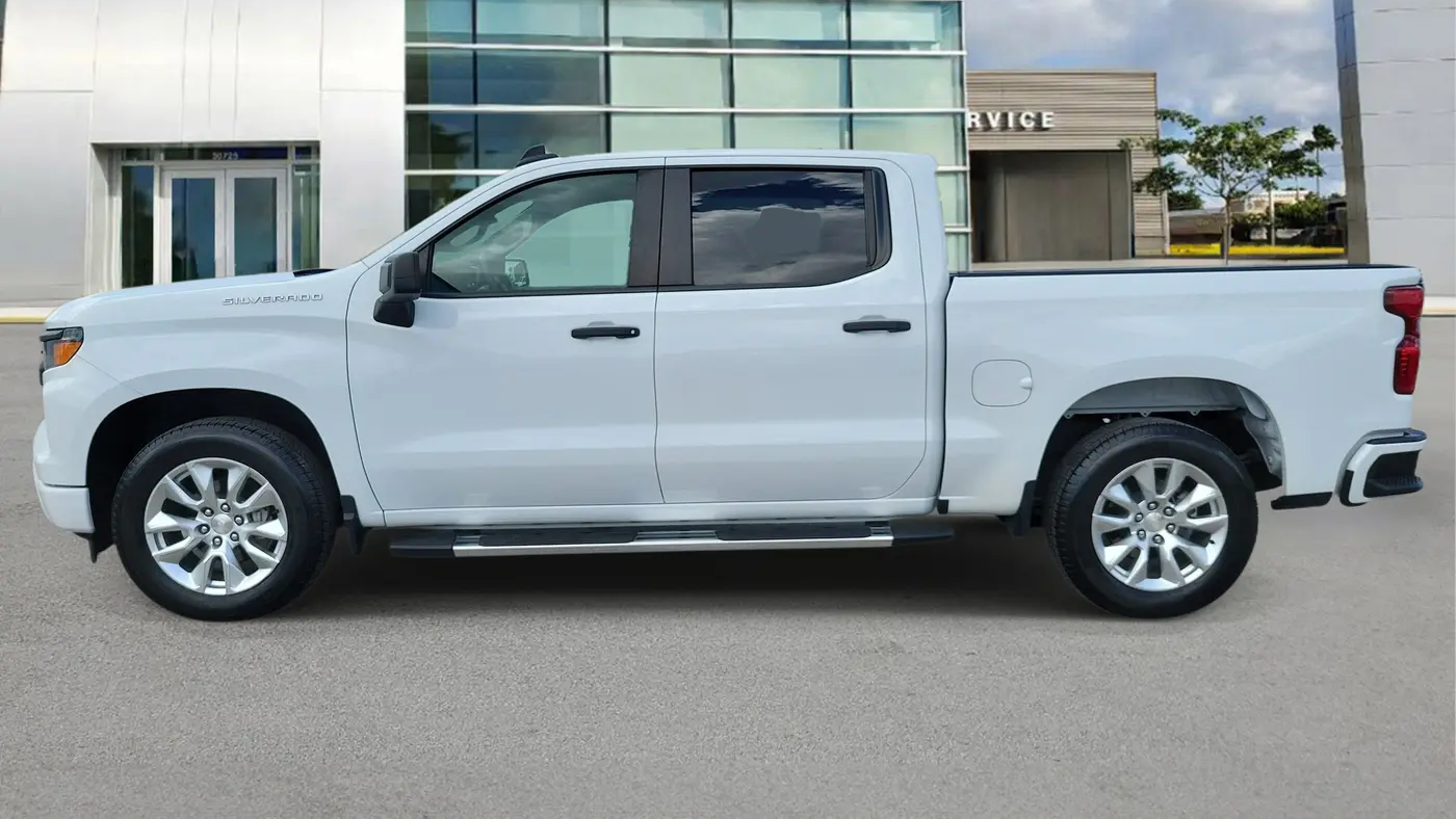 2024 Chevrolet Silverado 1500 Custom