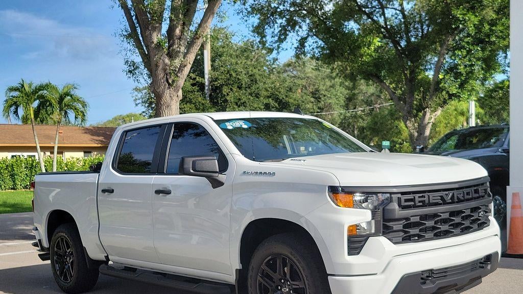2025 Chevrolet Silverado 1500 Custom