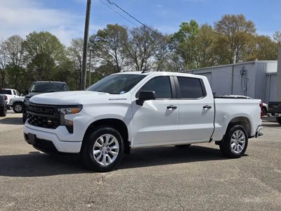2025 Chevrolet Silverado 1500 4X2 Custom 4DR Crew Cab 5.8 FT. SB