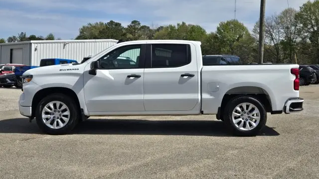 2025 Chevrolet Silverado 1500 Custom