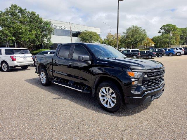 2022 Chevrolet Silverado - $28,988