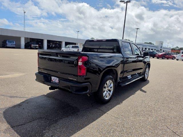 2022 Chevrolet Silverado - $28,988