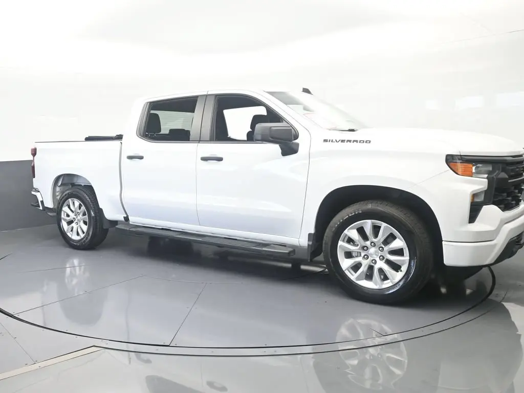 2024 Chevrolet Silverado - $23,586
