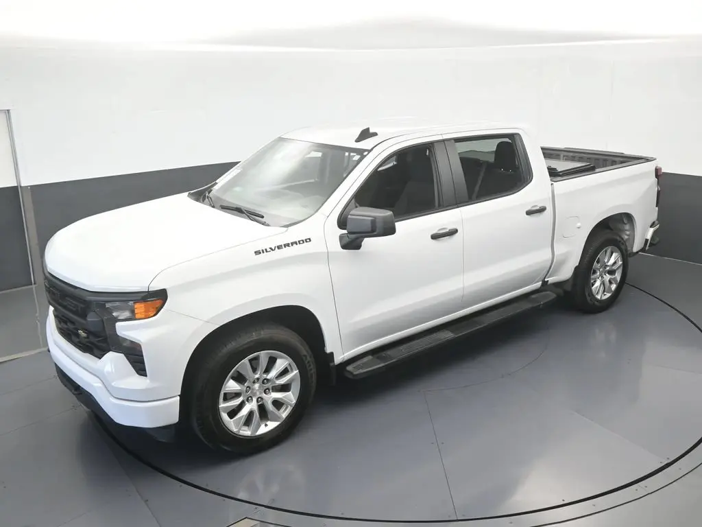 2024 Chevrolet Silverado - $23,586