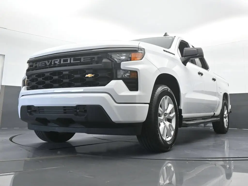 2024 Chevrolet Silverado - $23,586