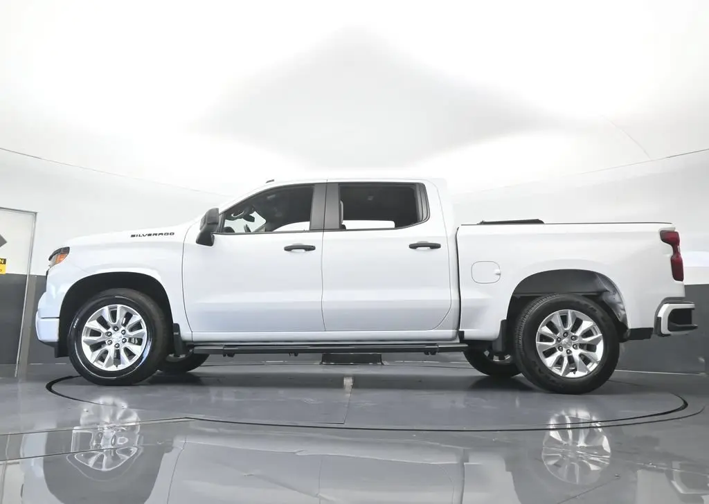 2024 Chevrolet Silverado - $23,586