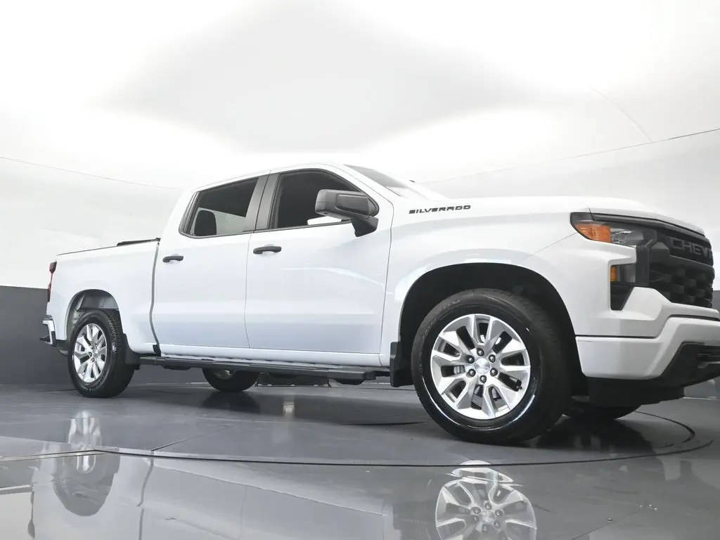 2024 Chevrolet Silverado - $23,586