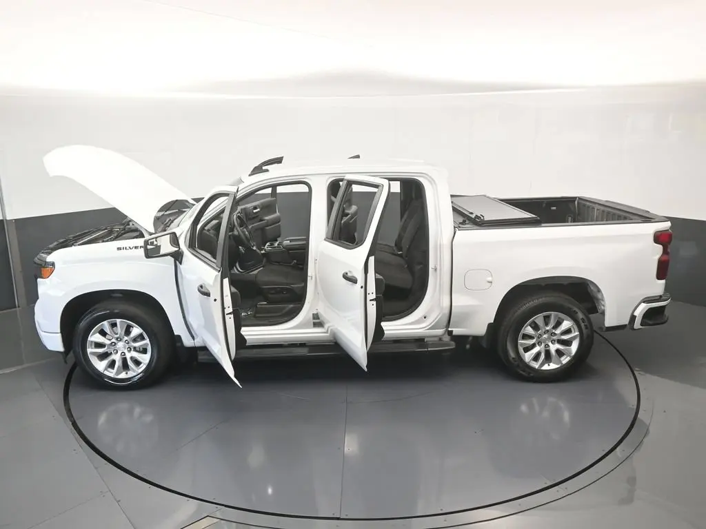 2024 Chevrolet Silverado - $23,586