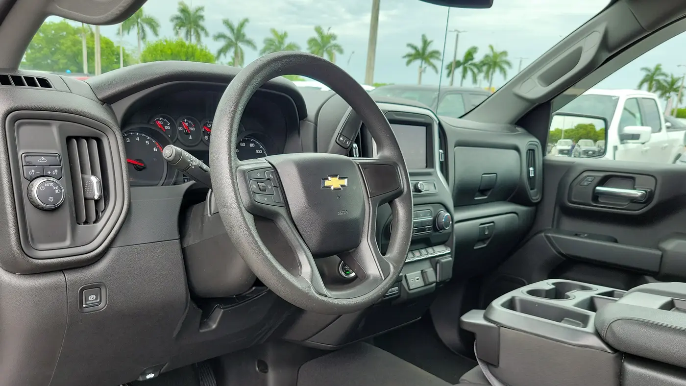 2024 Chevrolet Silverado 1500 Custom
