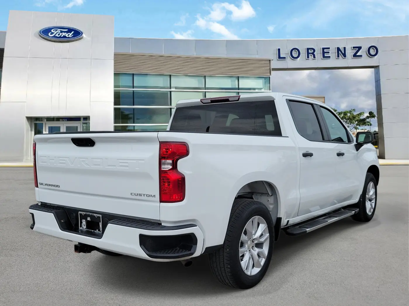 2022 Chevrolet Silverado - $27,790
