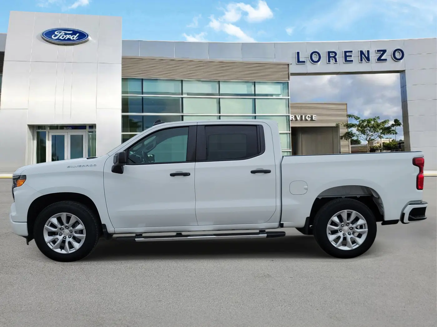 2022 Chevrolet Silverado - $27,790