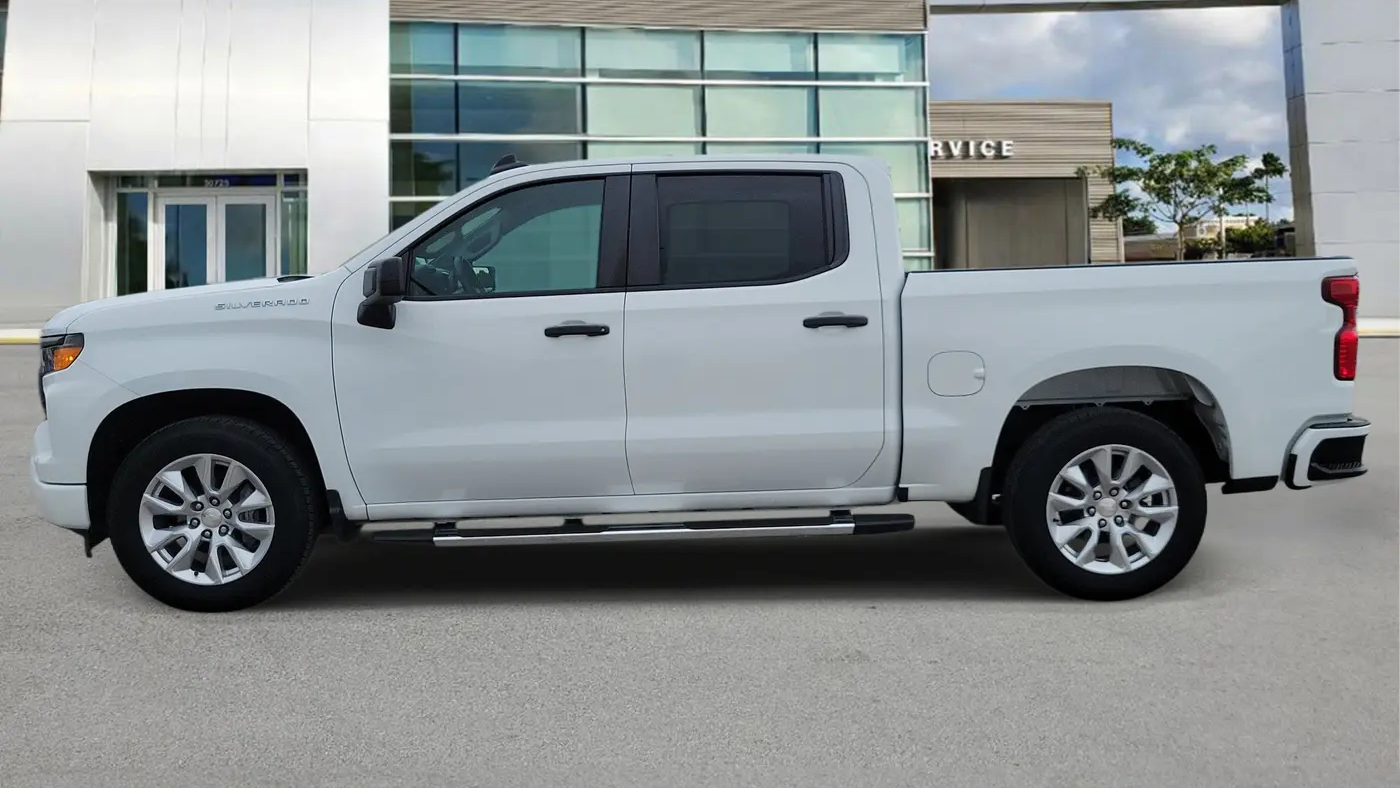 2022 Chevrolet Silverado 1500 Custom
