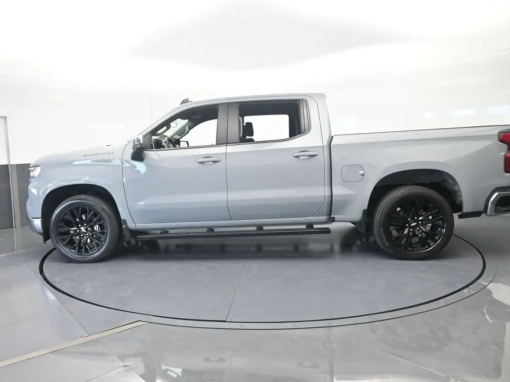 2024 Chevrolet Silverado - $37,981